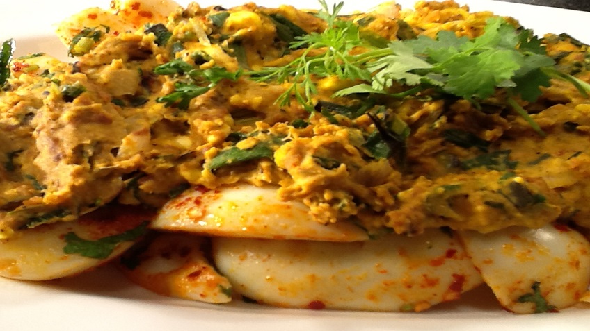 EGG PYAAZ BHARWAN